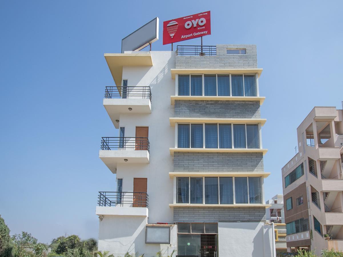 Oyo 10822 Hotel Airport Comfort Yelahanka Ngoại thất bức ảnh